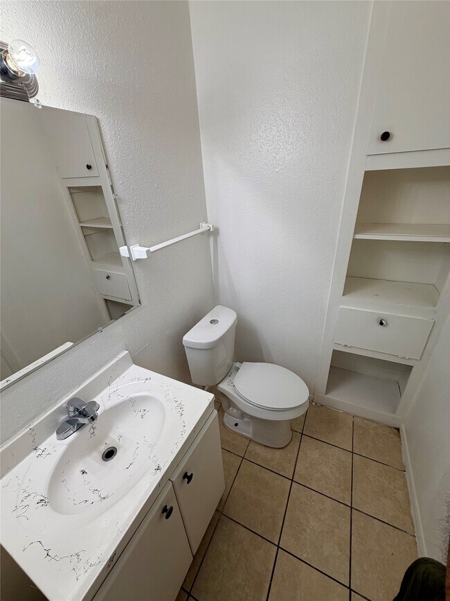 Building Photo - 12818 Segrest Dr