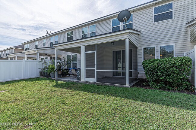 Building Photo - 3861 Aubrey Ln