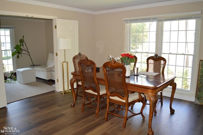 Building Photo - 744 Trombley Rd