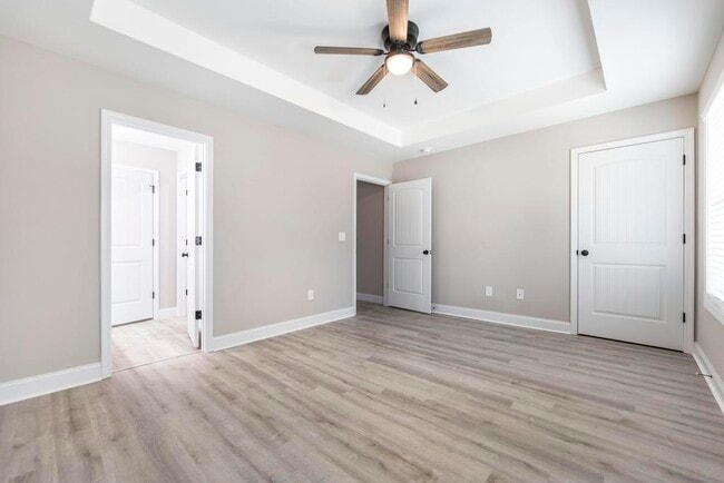 Building Photo - 316 Beau Claire Cir