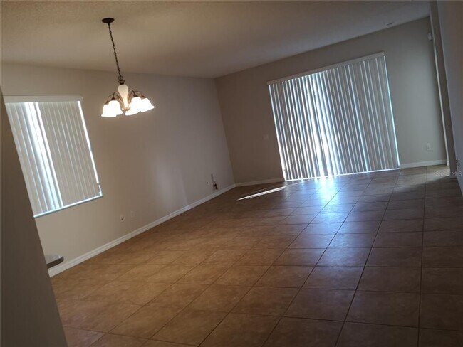 Building Photo - 5118 Santa Ana Dr