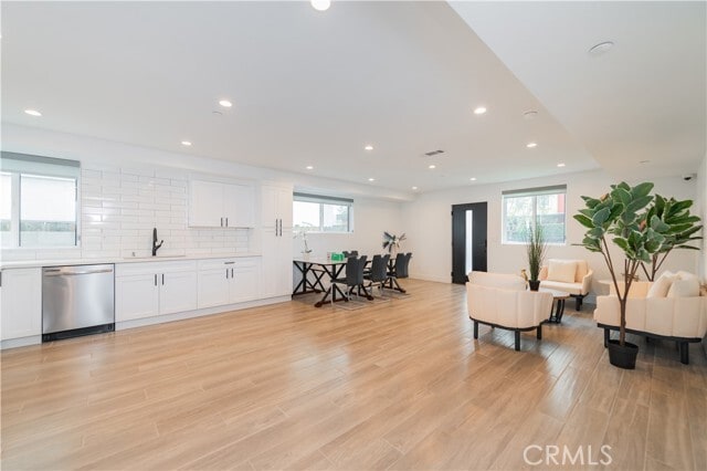 Building Photo - 5652 La Mirada Ave