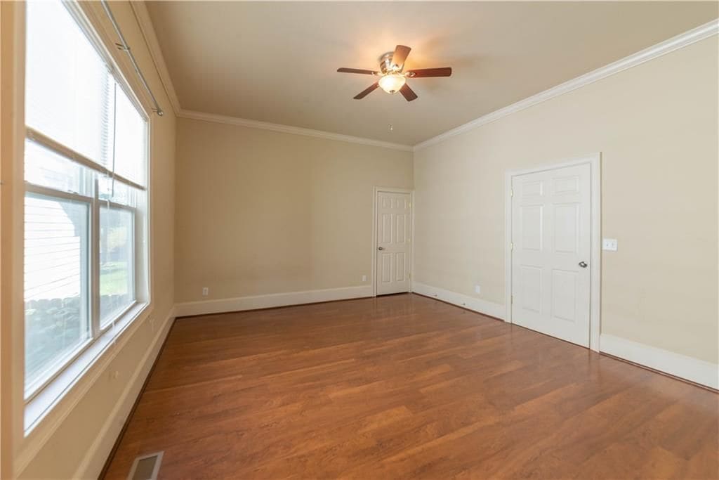 Building Photo - 1371 Clermont Ave