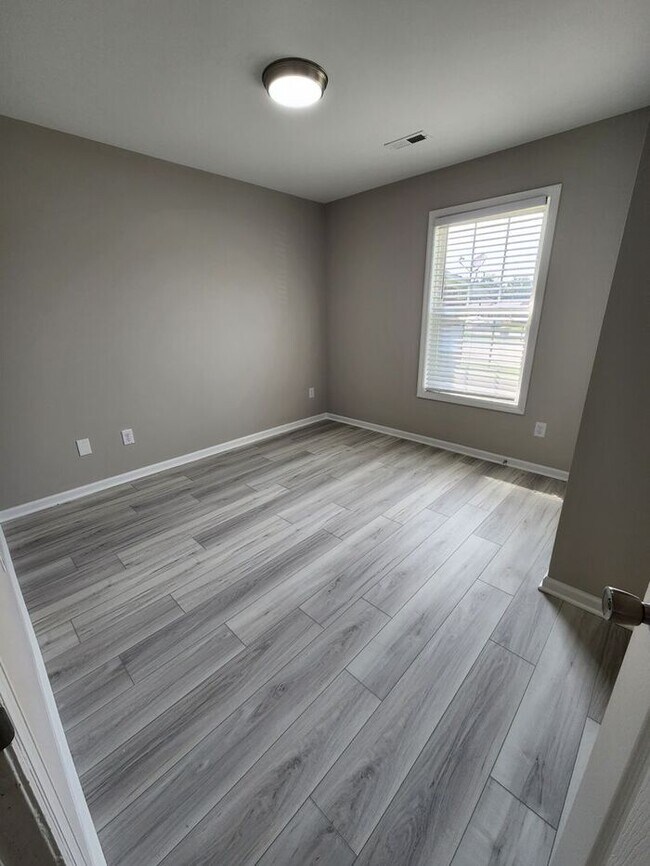 Building Photo - Apartment for Rent in Benson, NC