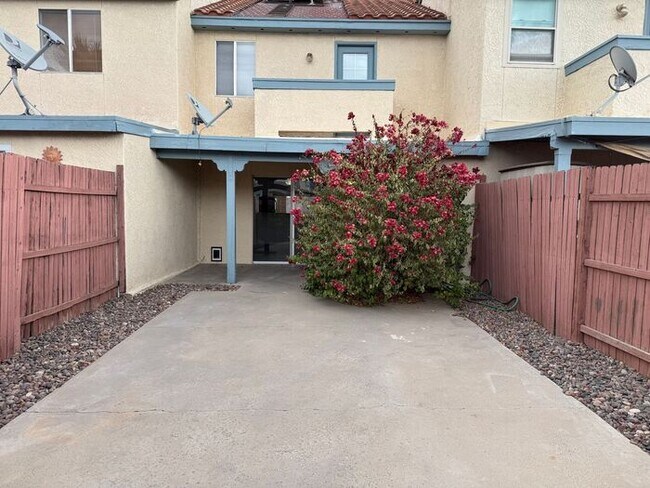 Building Photo - 2739 W Avenida Azahar