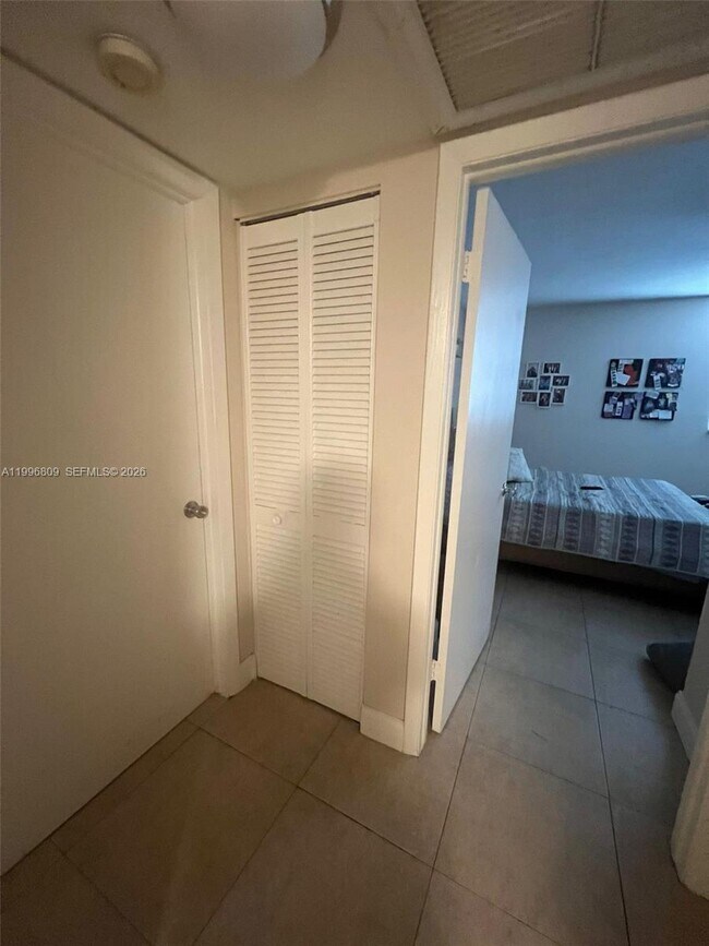 Building Photo - 8363 Lake Dr