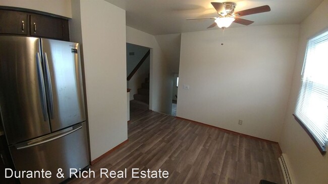 Building Photo - 3 br, 2 bath House - 5007 N 106th St