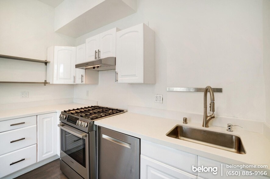 Building Photo - 1287 Sanchez St