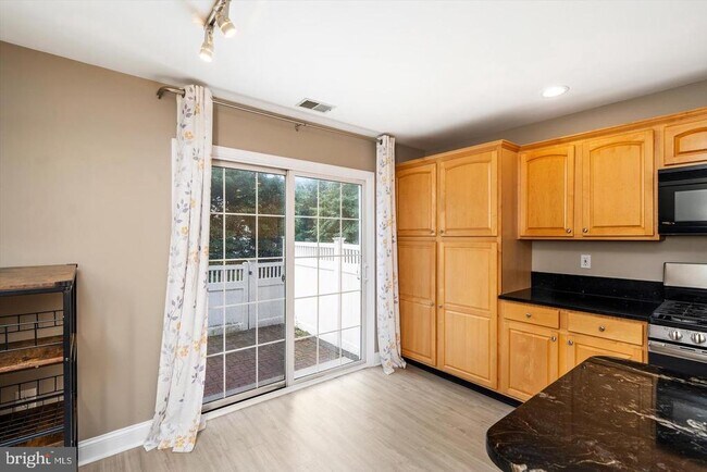 Building Photo - 139 Coburn Rd