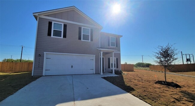 Building Photo - Lovely 2-story 4 bedroom/2.5 bath home in cul-de-sac: easy commute to Ft. Sam Houston, BAMC, and ...