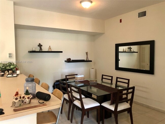 Building Photo - 7290 NW 114th Ave