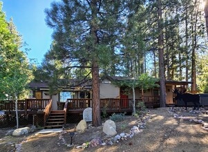 Building Photo - Mountain Retreat in Boulder Bay