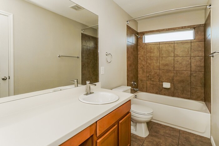 Building Photo - 3103 Thunder Gulch