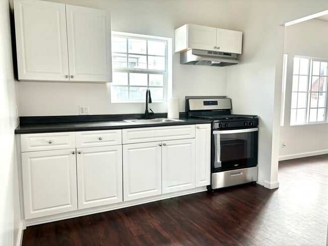 Building Photo - Rent Now at 12ths st