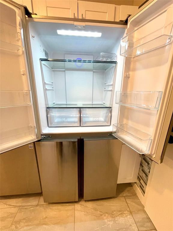 Building Photo - 703 Twin Oak Trail