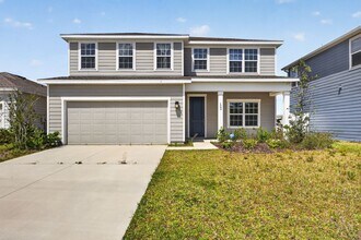 Building Photo - Panther Creek Family Home