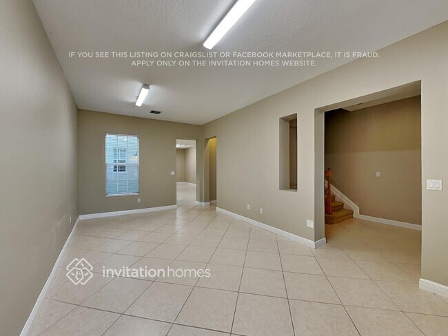 Building Photo - 716 NW 83rd Pl