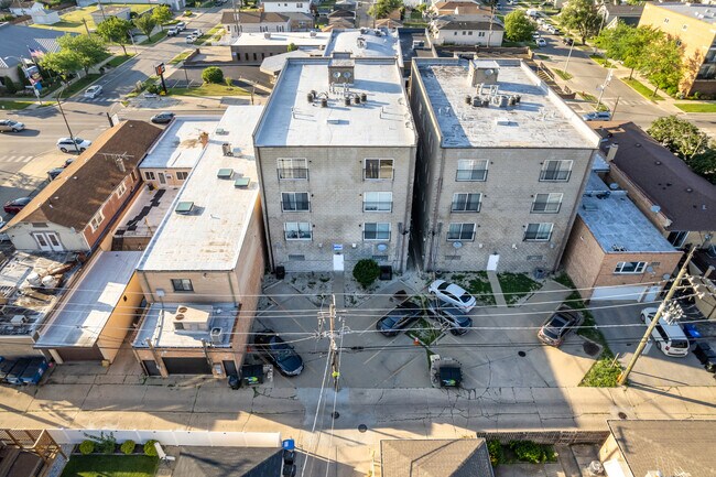 Building Photo - 7443 W Irving Park Rd