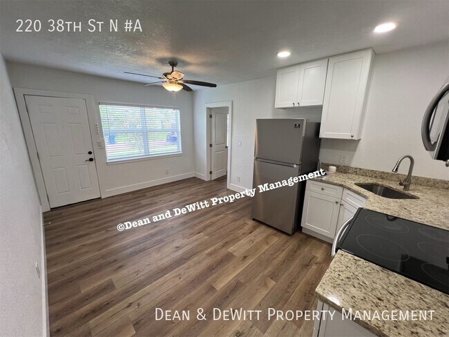 Building Photo - 220 38th St N