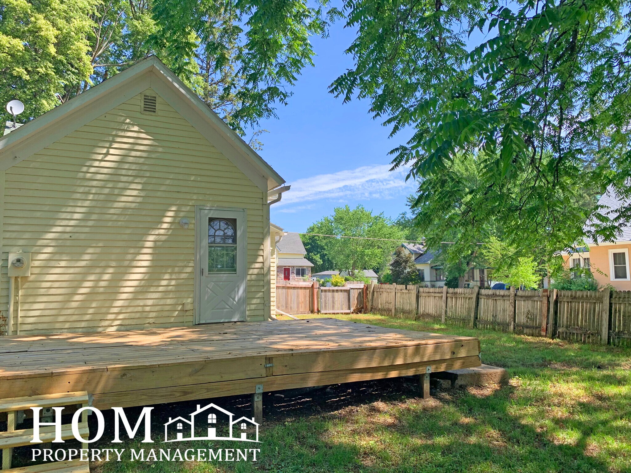 Building Photo - 322 E Humphrey St