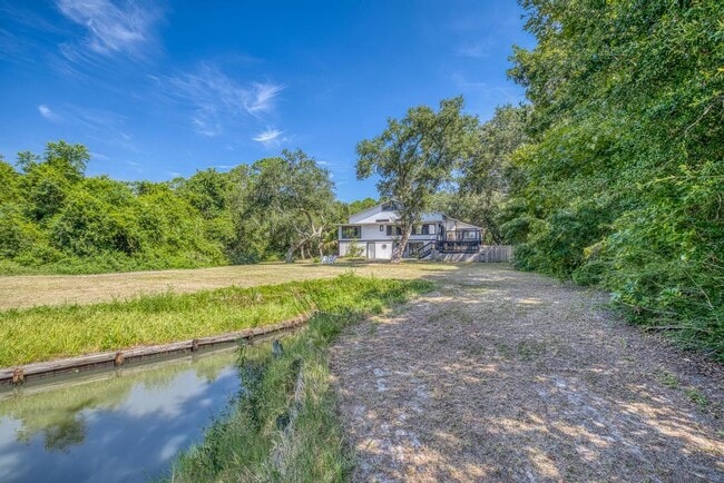 Building Photo - 4811 Soundside Dr