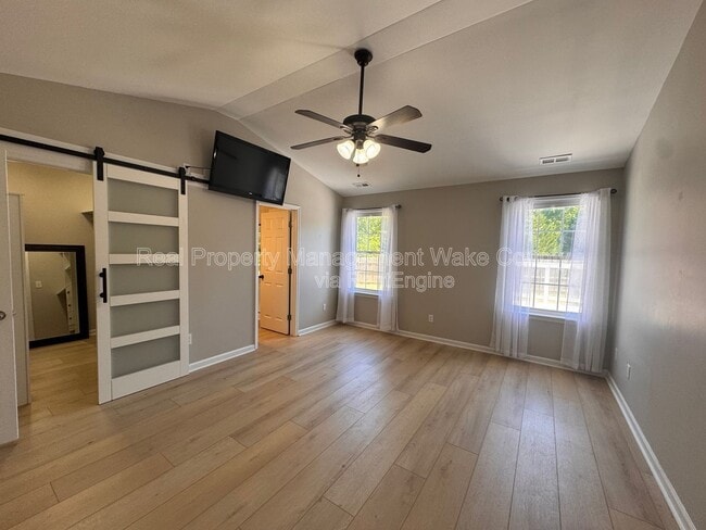 Building Photo - 206 Lindell Dr