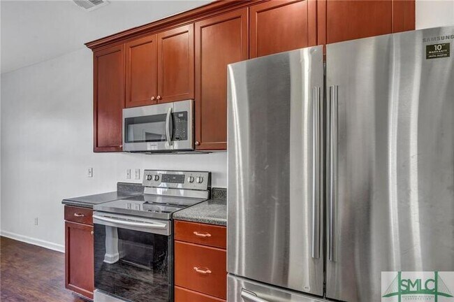 Building Photo - 179 Willow Point Cir