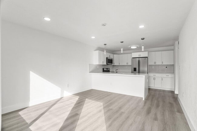 Building Photo - 20731 NW 41st Ave