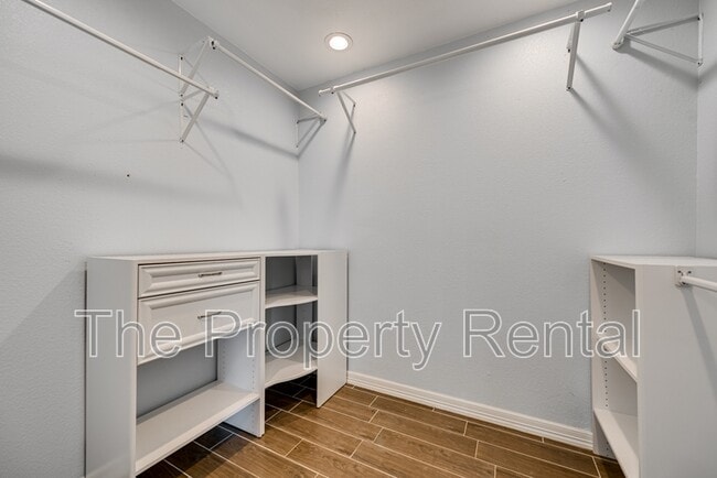 Building Photo - 1603 Mc Clintic St