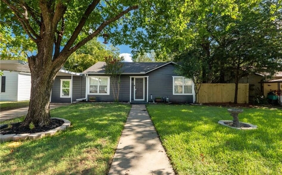 Primary Photo - 1506 E 28th St