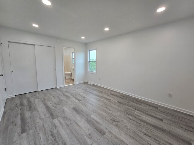 Building Photo - 51 Grangerford Heights