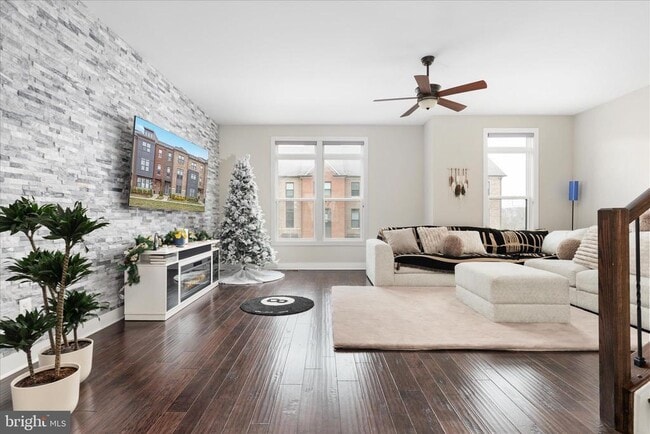 Building Photo - 44735 Medway Ter