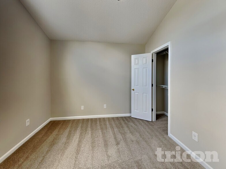 Building Photo - 408 Ruddy Duck Ct