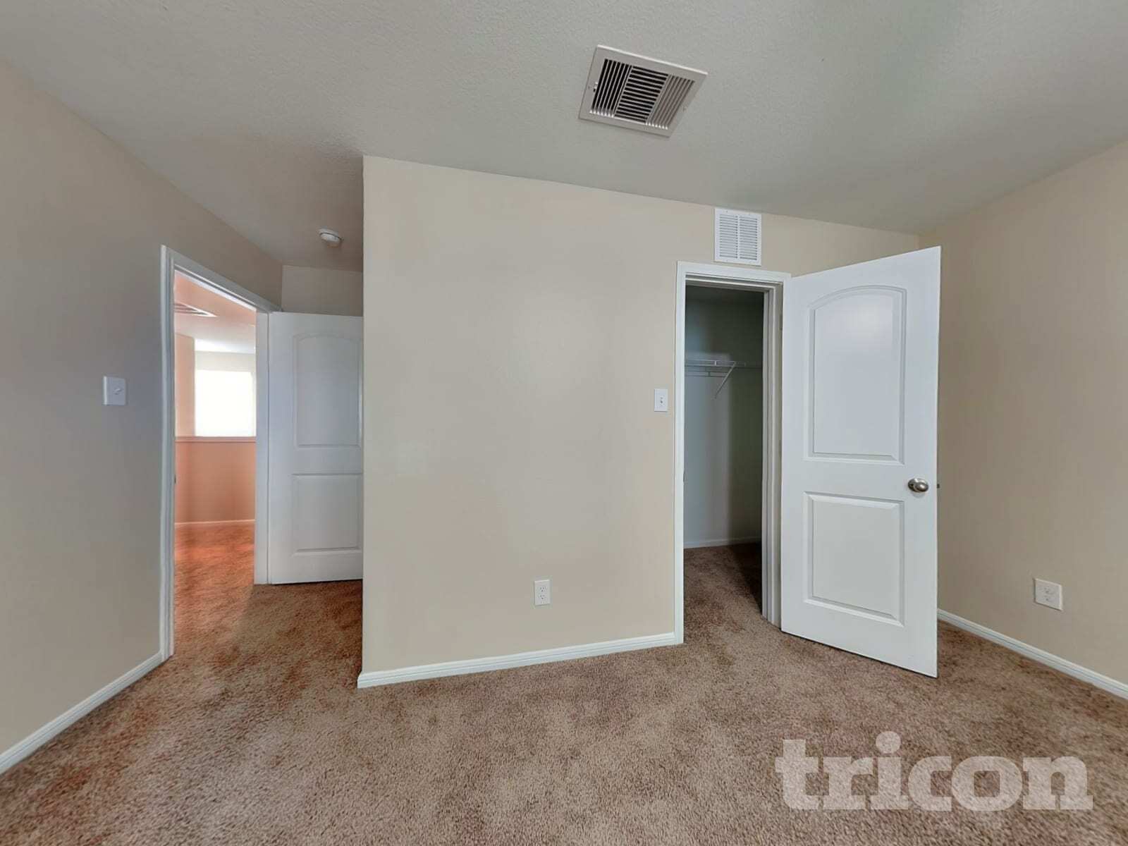 Building Photo - 536 Red Dusk Paint Dr