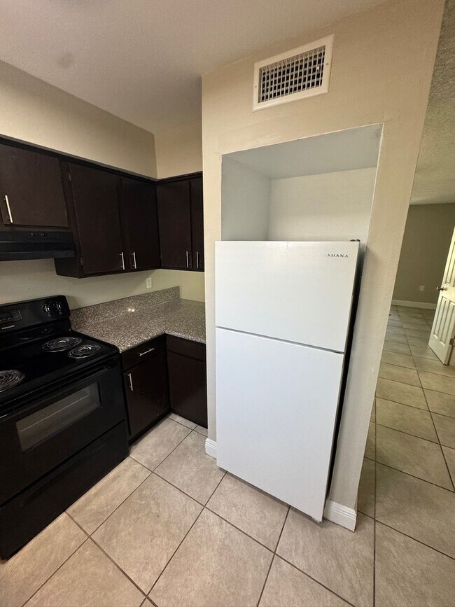 Building Photo - 1191 Bentley Rd