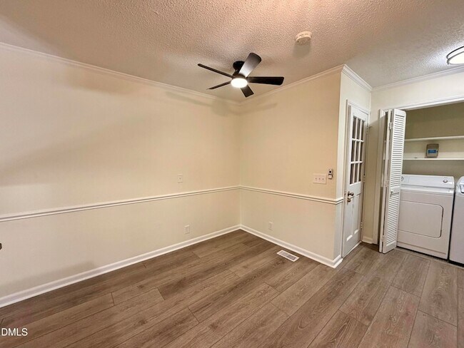 Building Photo - 501 Atchison St