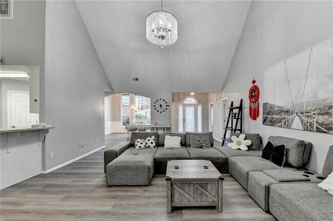 Building Photo - 235 Ruby Forest Pkwy