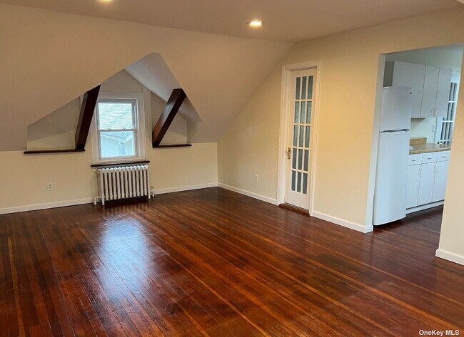 Building Photo - 134 Glenwood Rd