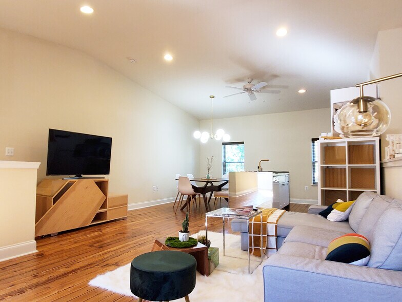 Living Space - 313 N 37th St