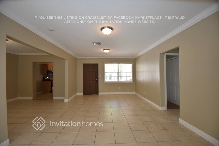 Building Photo - 2150 SW 65th Ave