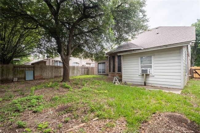 Building Photo - 13556 Anarosa Loop