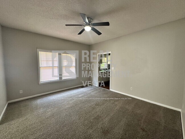 Building Photo - 1082 Lamont St