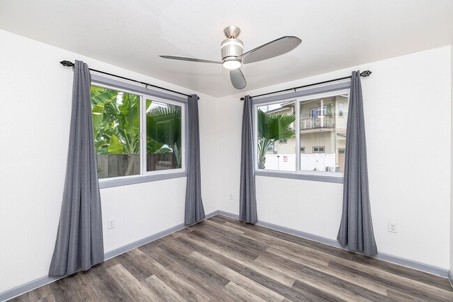 Building Photo - Nanakuli - across BEACH 2/1/1pkg $2,200/mo...