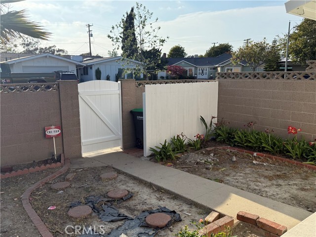 Building Photo - 12362 Wembley Rd