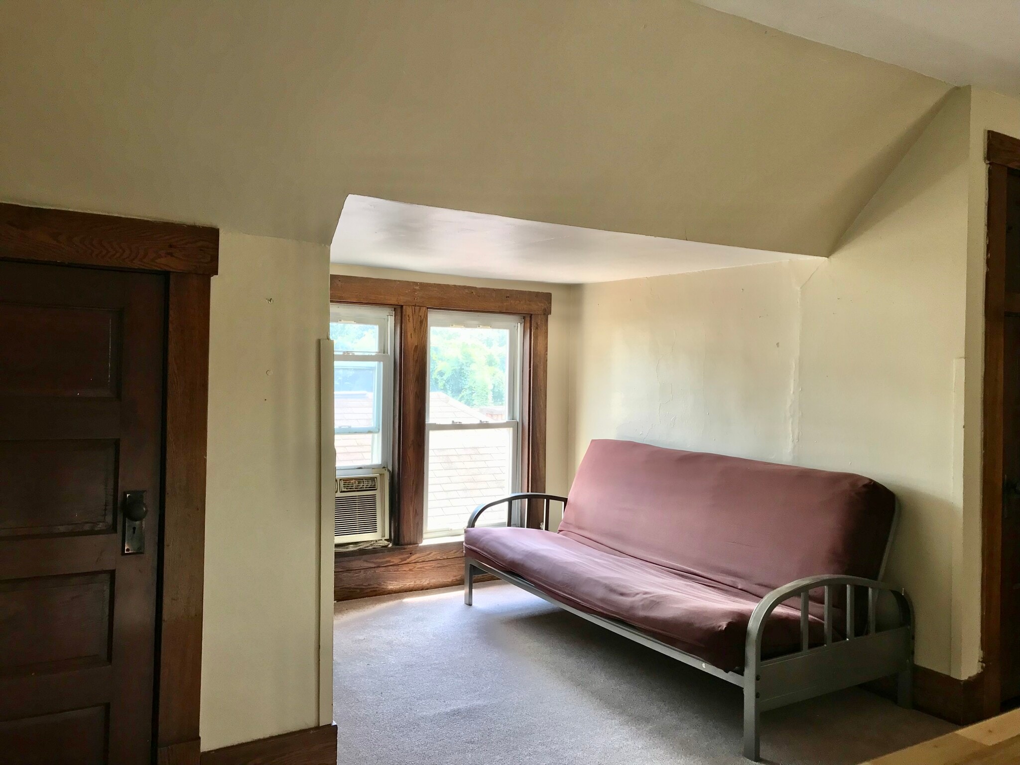 Room to stretch-out or entertain in the living area - 350 Cobun Avenue