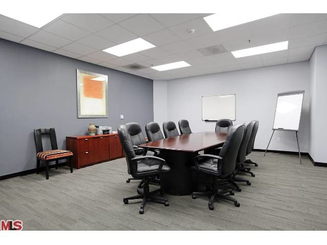 Business Center Access - 1100 Wilshire Blvd