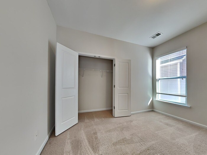 Building Photo - 134 Jeremiah Rd