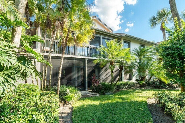 Building Photo - 11223 Pond View Dr