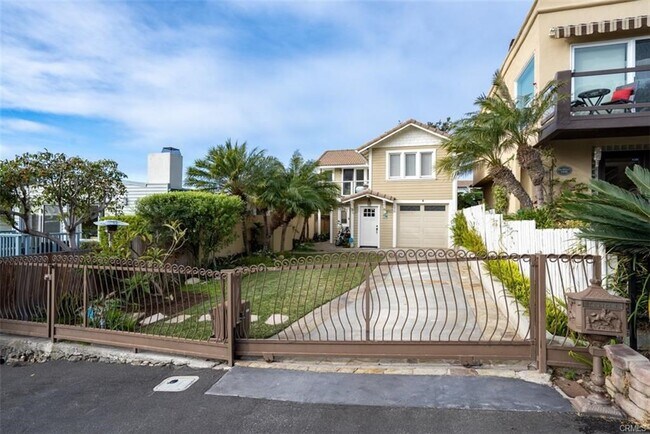 Building Photo - 176 McAulay Pl