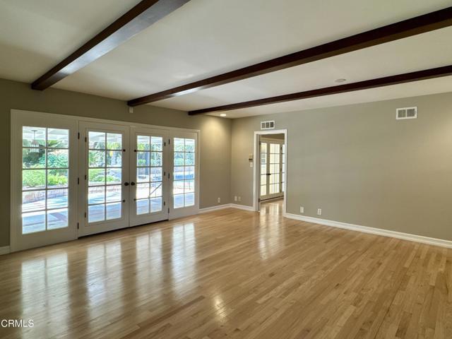 Building Photo - 1535 Glenmont Dr